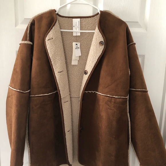 Banana Republic Jackets & Blazers - NWT Banana Republic Reversible Sherpa Jacket Cozy Barn Style Size Medium